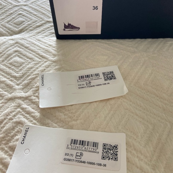 Channel sneakers - Picture 5 of 8